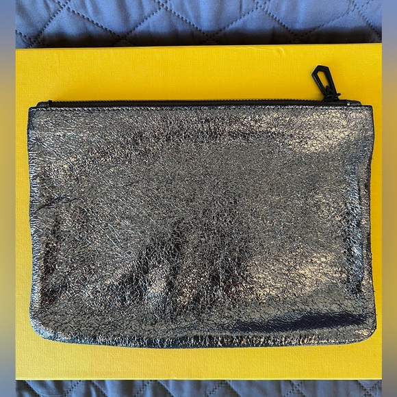 Marc Jacobs Zipper Pouch - Picture 3 of 3